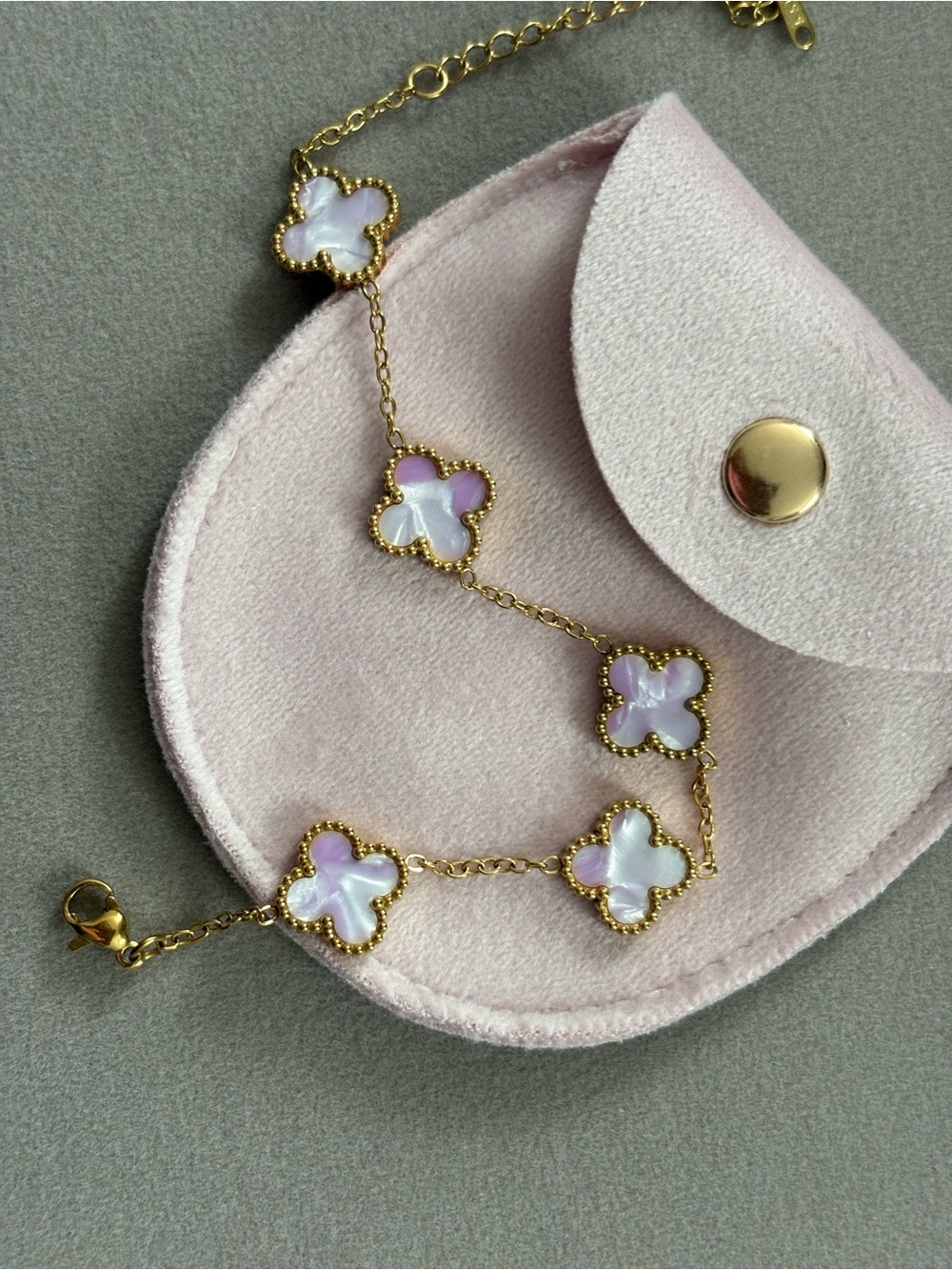 Gold Tone 🍭 Candy Pink Clover Bracelet.